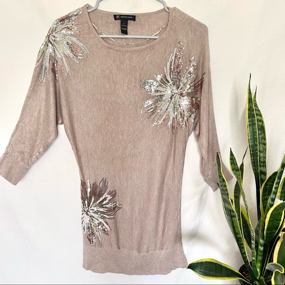 🏷INC Sequined Floral Pullover Sweater Women’s Small Beige Tan Silver Long Scoop